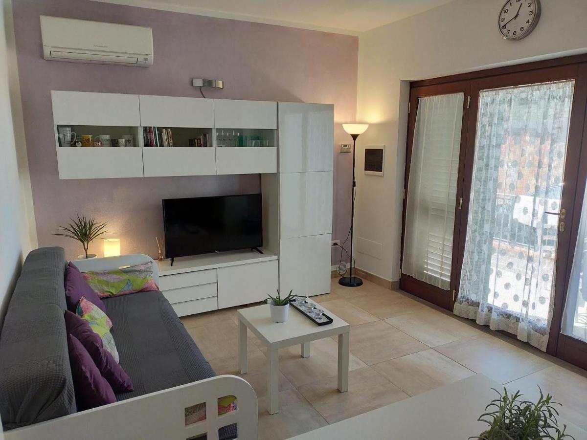 Poggio Ai Grilli Apartment Чертальдо Экстерьер фото